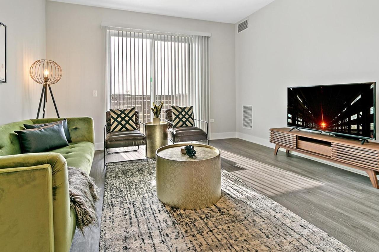 Bright & Comfortable Oakbrook 2Br Apt Free Parking - Ob 1 Apartamento Oakbrook Terrace Exterior foto